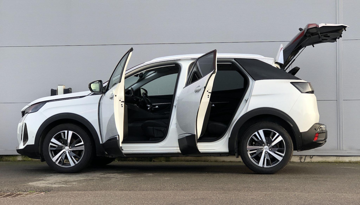 Used Peugeot 3008 2022 for sale - 76408889: Photo 6