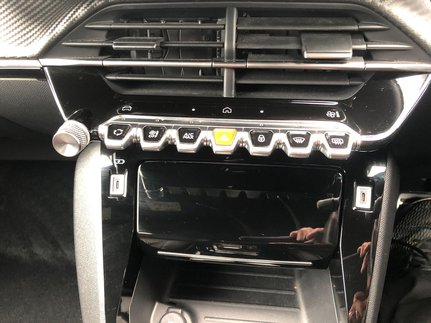 Used Peugeot 2008 2023 for sale - 76585451: Photo 12