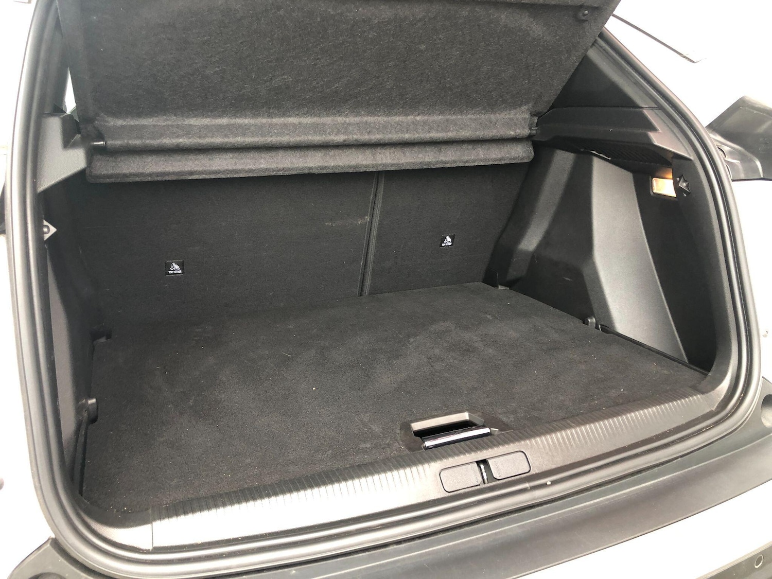 Used Peugeot 2008 2023 for sale - 76585451: Photo 41