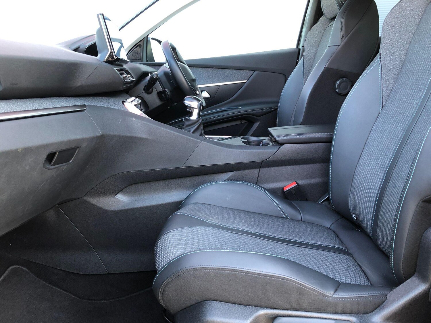 Used Peugeot 3008 2022 for sale - 77411991: Photo 41