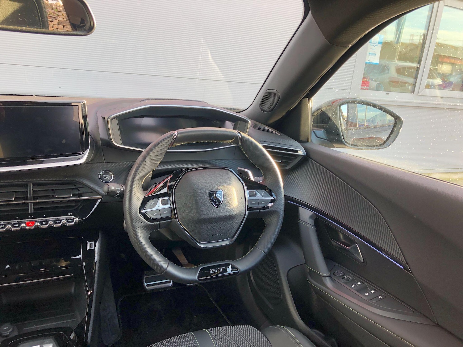 Used Peugeot 2008 2025 for sale - 76801468: Photo 12