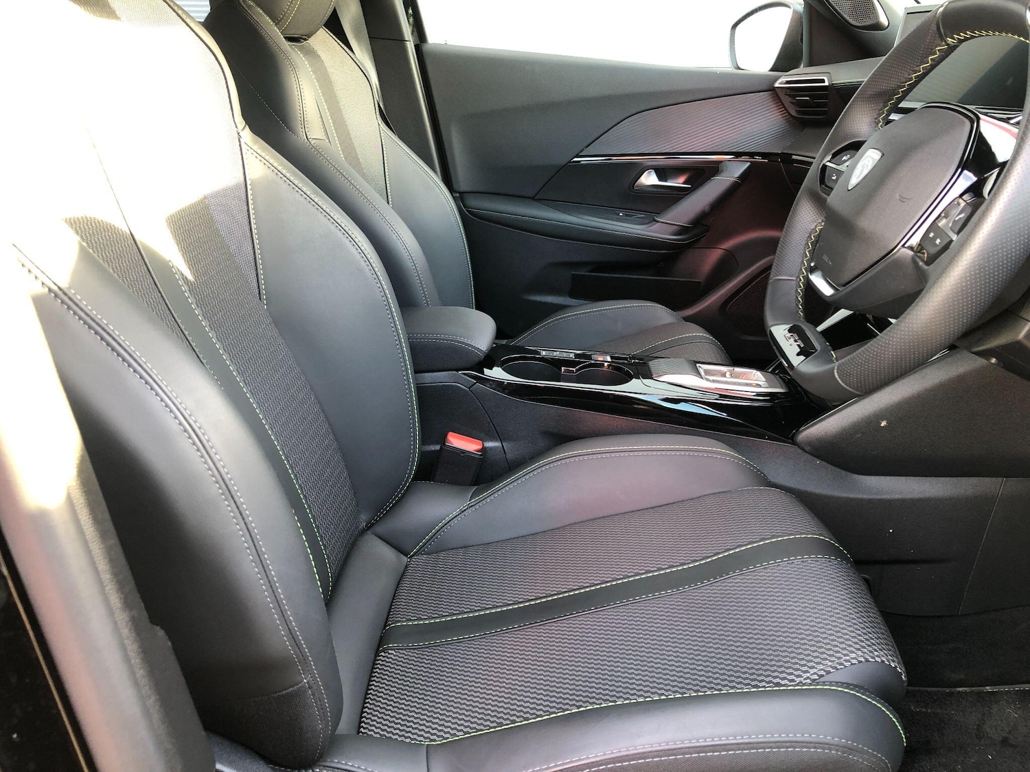 Used Peugeot 2008 2025 for sale - 76801468: Photo 14