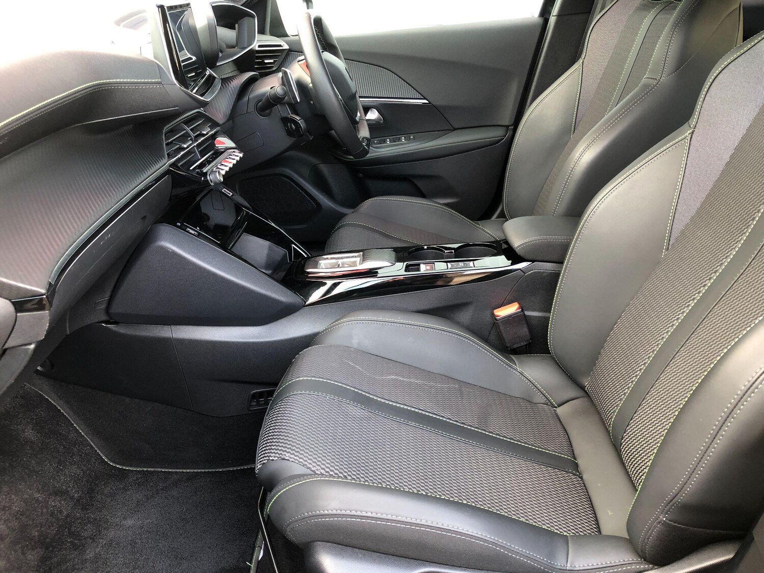 Used Peugeot 2008 2025 for sale - 76801468: Photo 39