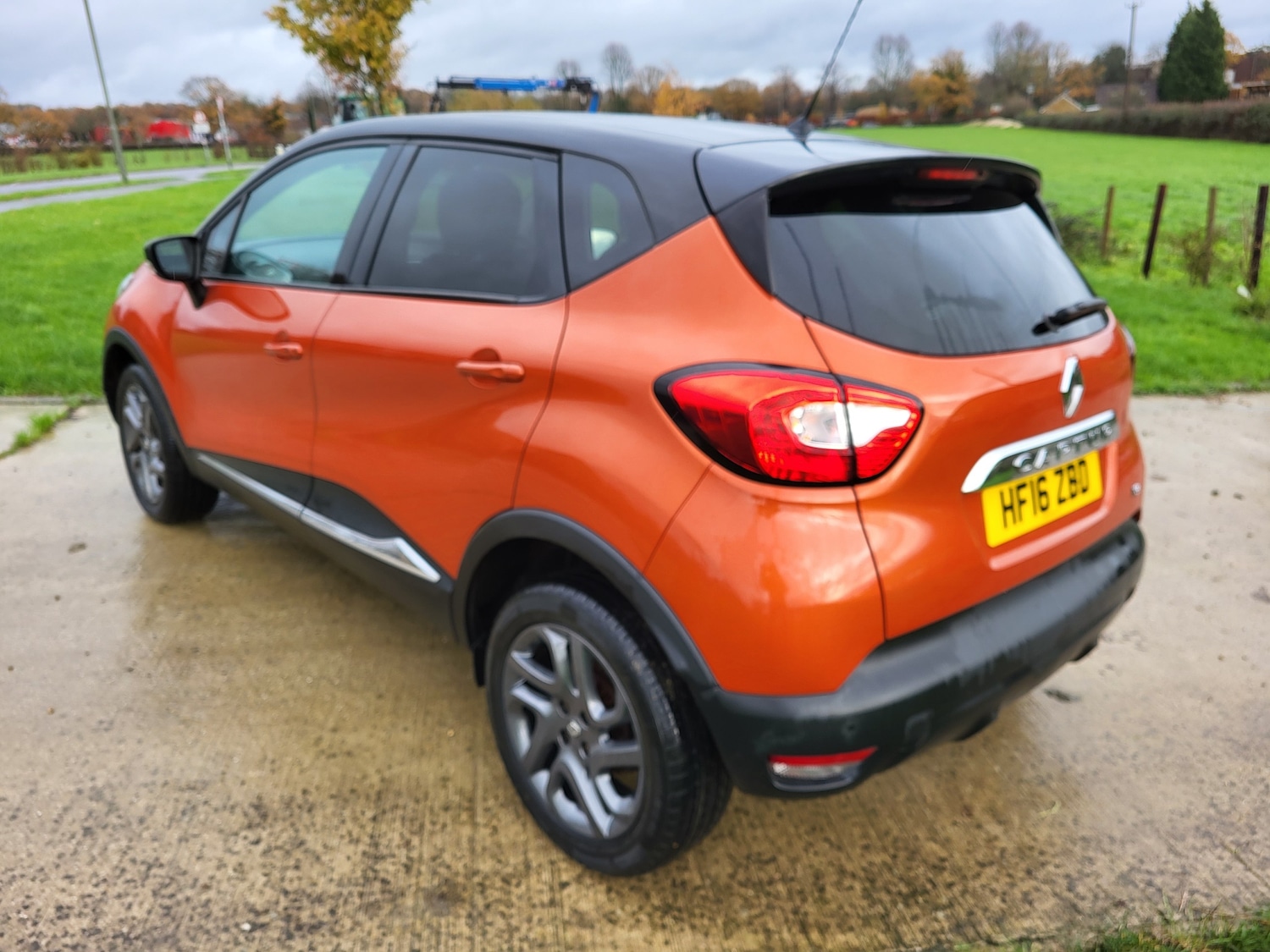 Used Renault Captur 2016 for sale - 77180031: Photo 2