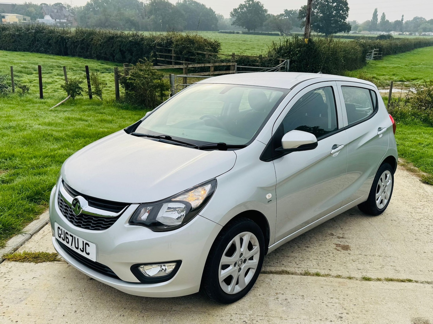 Used Vauxhall Viva 2017 for sale - 76554437: Photo 1