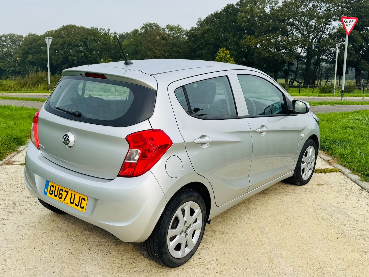 Used Vauxhall Viva 2017 for sale - 76554437: Photo 5