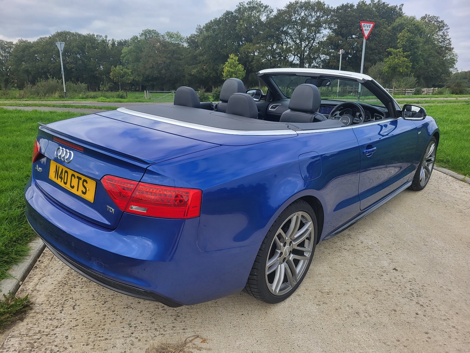 Used Audi A5 Cabriolet for sale - 76353059: Photo 5