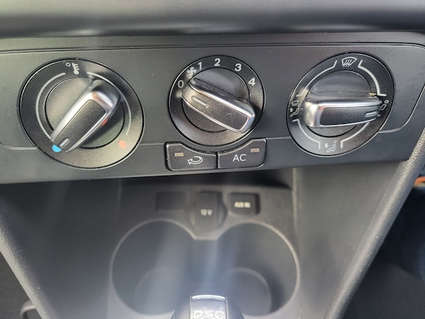 Used Volkswagen Polo 2013 for sale - 76046956: Photo 18