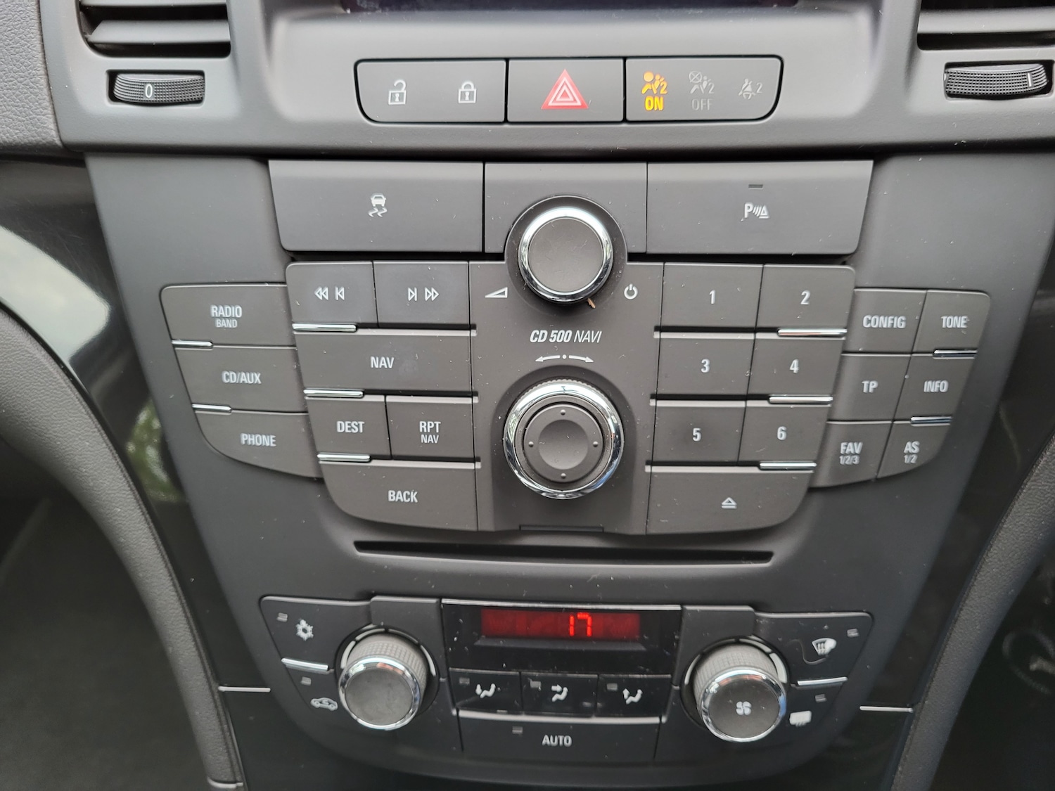 Used Vauxhall Insignia 2010 for sale - 76487306: Photo 17