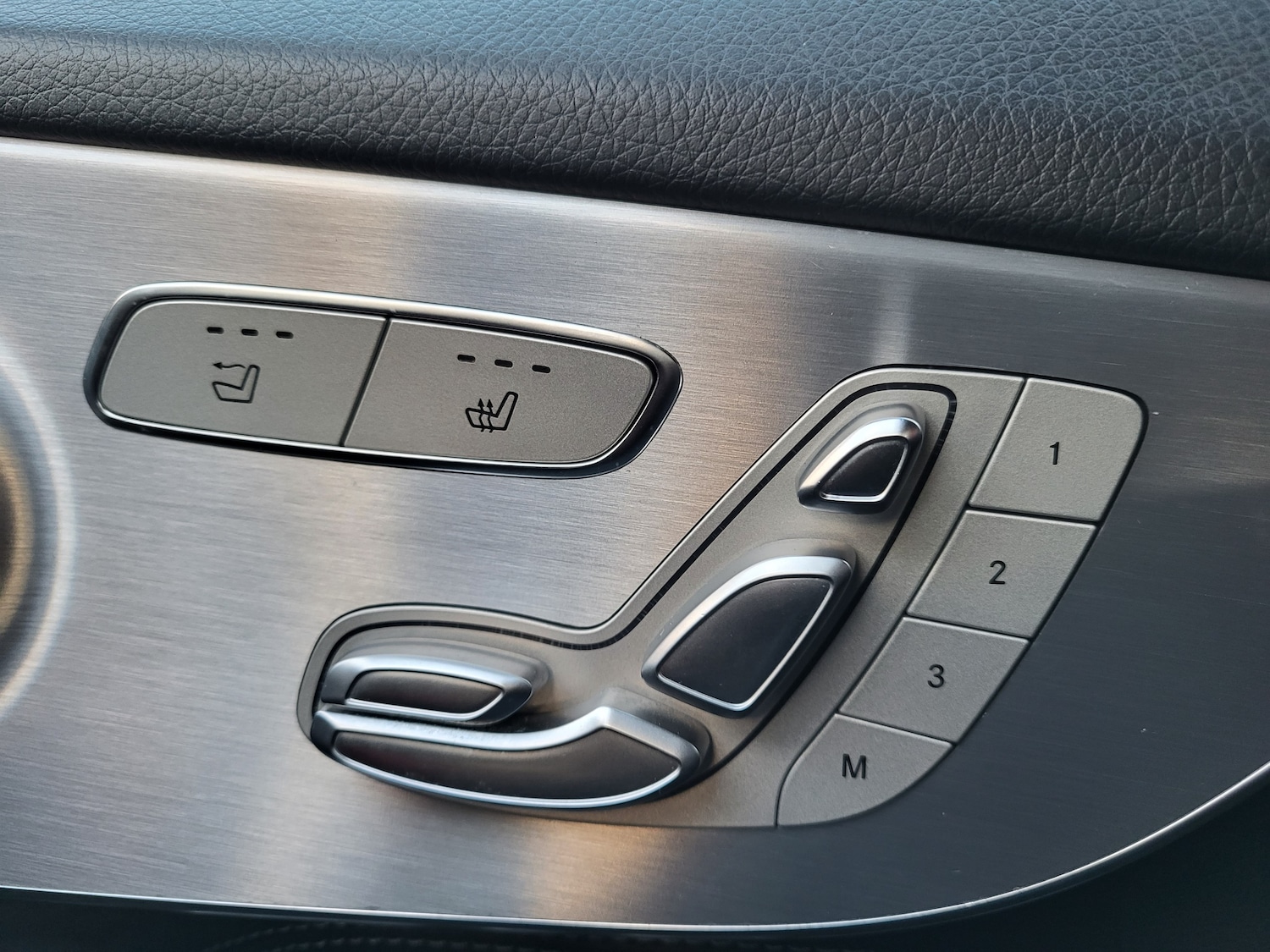 Used Mercedes-Benz C Class 2019 for sale - 76635026: Photo 32