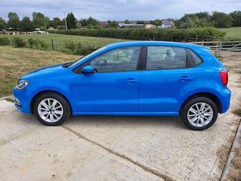 Used Volkswagen Polo 2015 for sale - 75613657: Photo