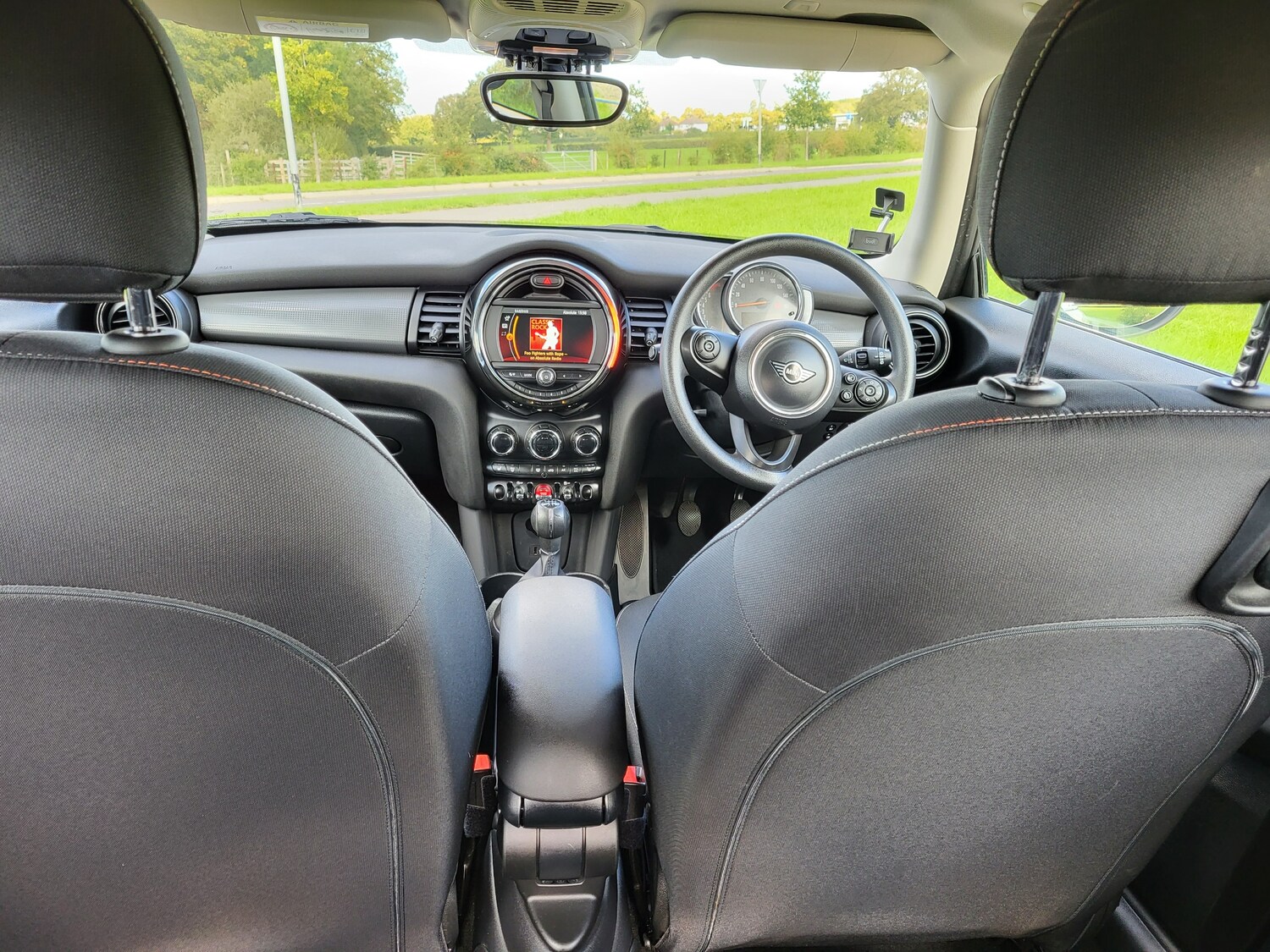 Used MINI Hatch 2019 for sale - 76019457: Photo 10