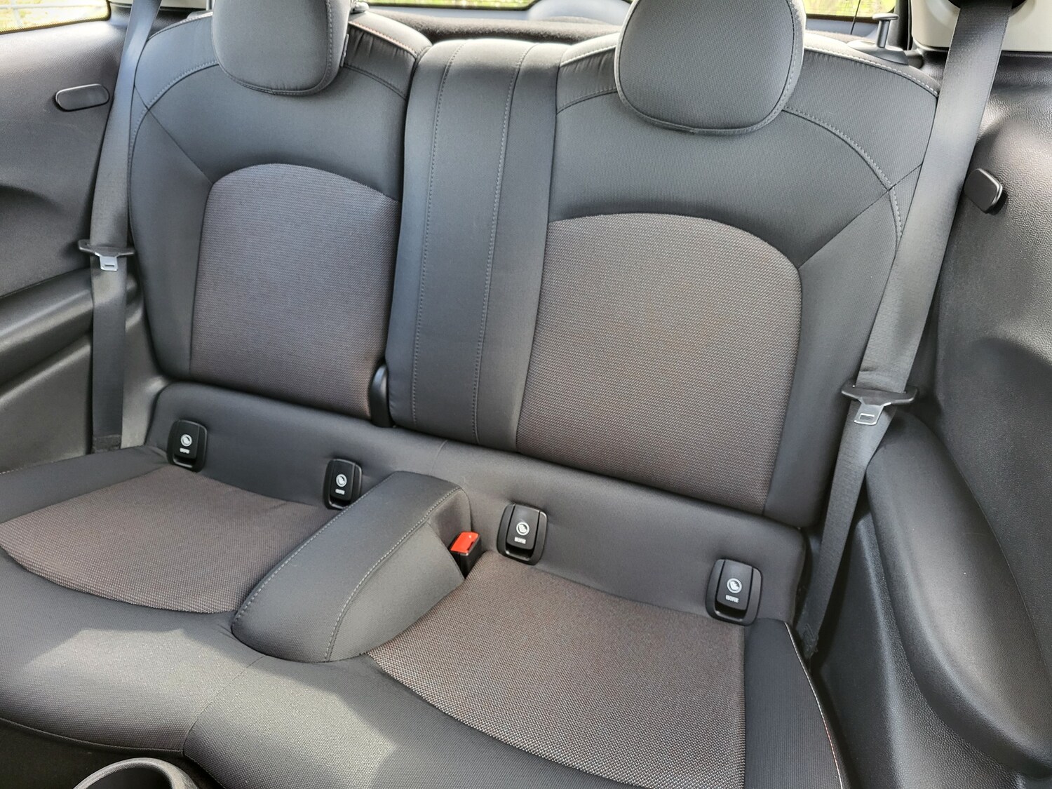 Used MINI Hatch 2019 for sale - 76019457: Photo 14