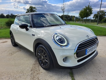 Used MINI Hatch 2019 for sale - 76019457: Photo