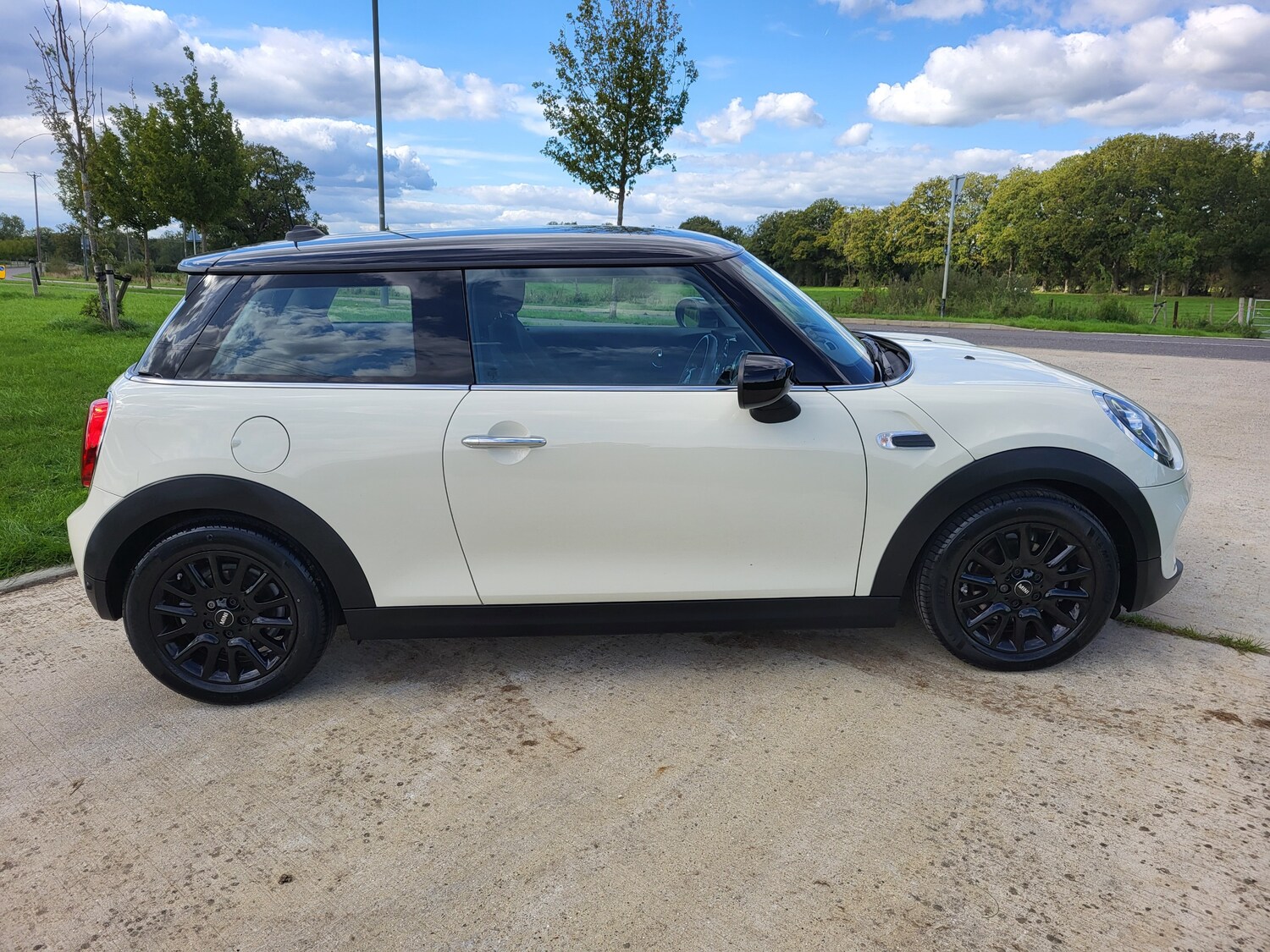 Used MINI Hatch 2019 for sale - 76019457: Photo 6