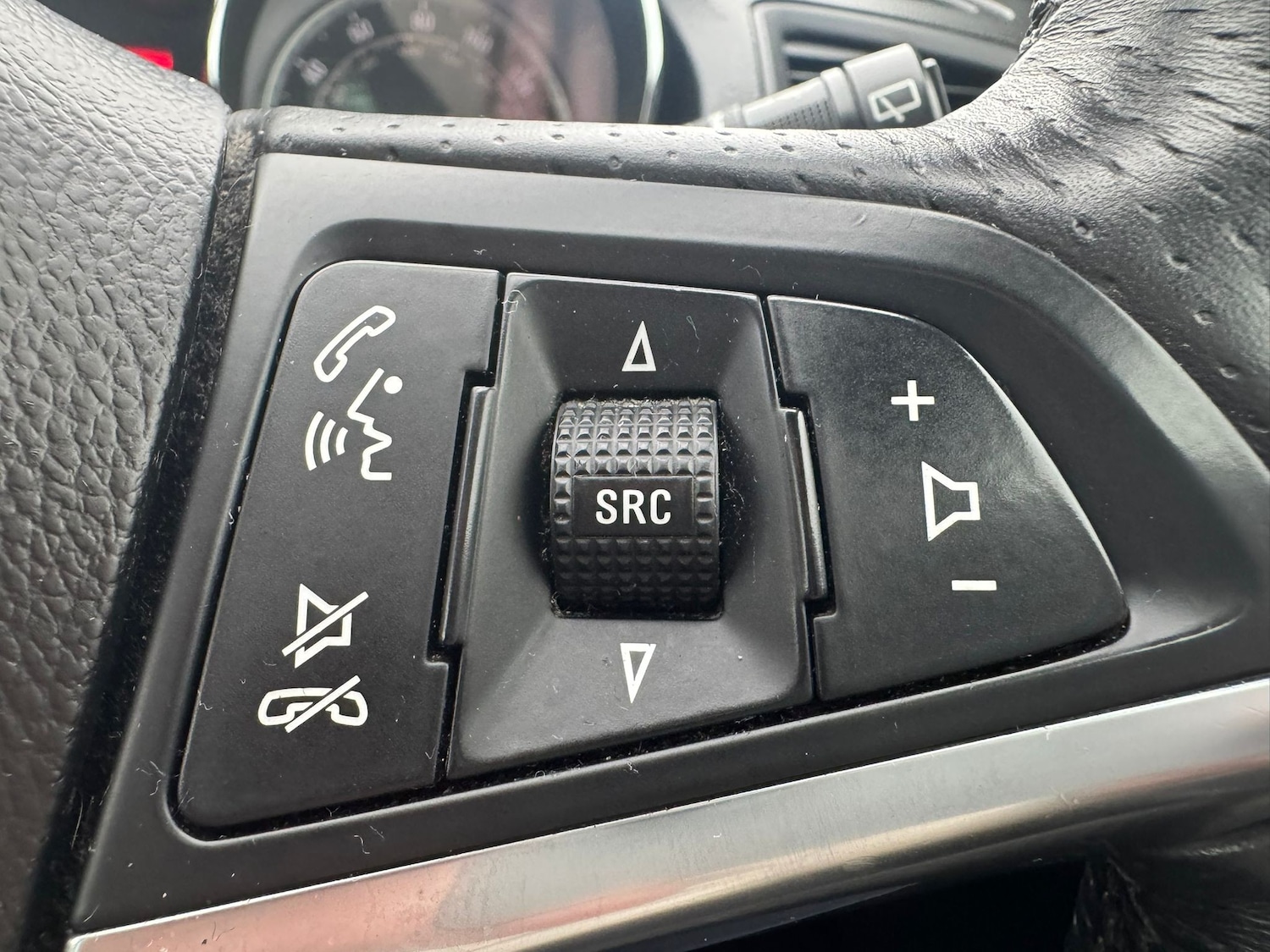 Used Vauxhall Insignia 2012 for sale - 77608067: Photo 16