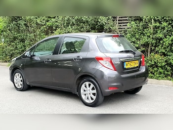 Used Toyota Yaris 2012 for sale - 78662177: Photo