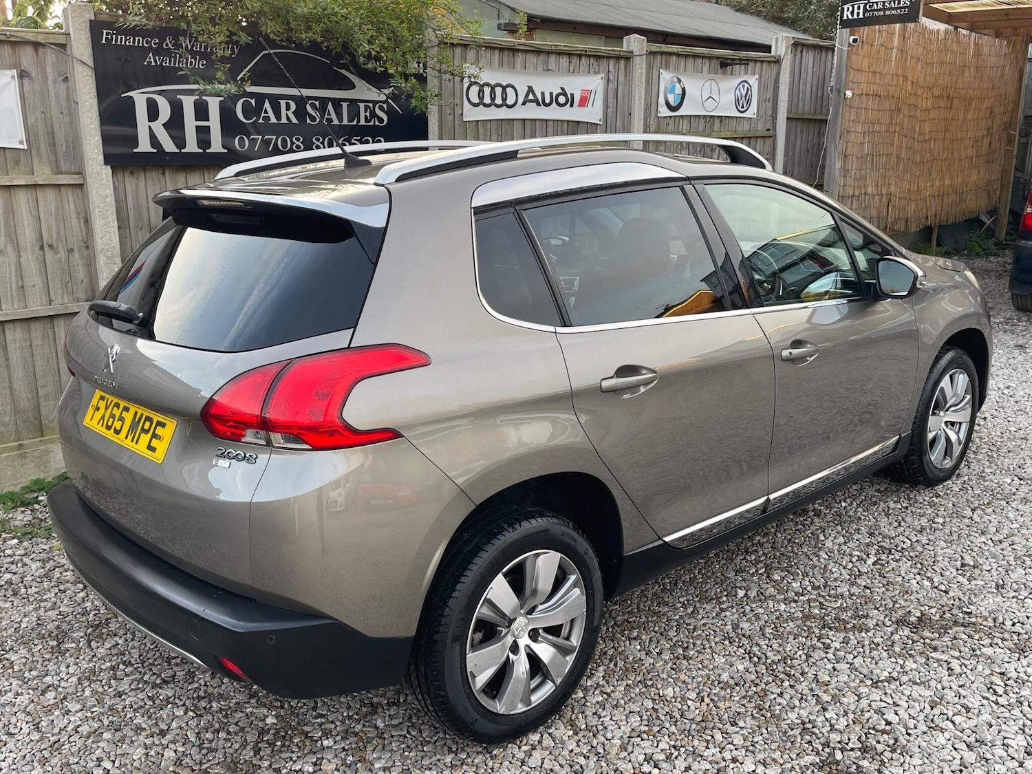 Used Peugeot 2008 2015 for sale - 76361235: Photo 13