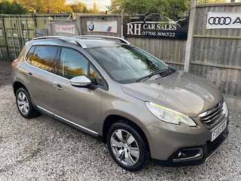 Used Peugeot 2008 2015 for sale - 76361235: Photo