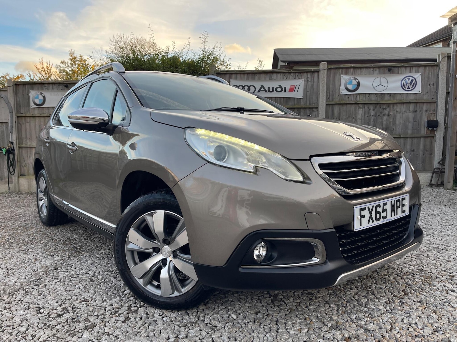 Used Peugeot 2008 2015 for sale - 76361235: Photo 35
