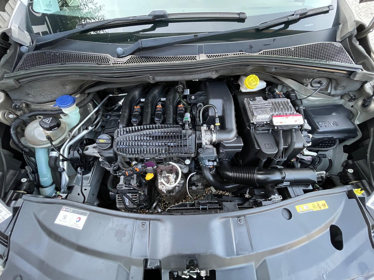 Used Peugeot 2008 2015 for sale - 76361235: Photo 61