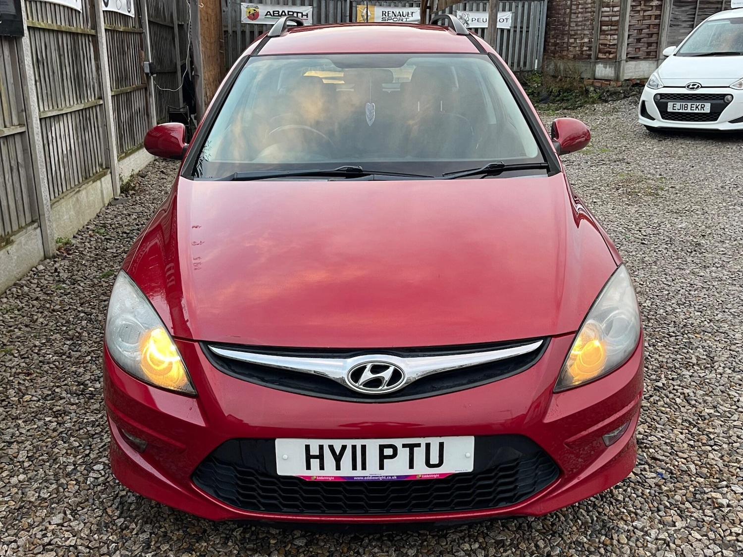 Used Hyundai i30 2011 for sale - 76620424: Photo 14