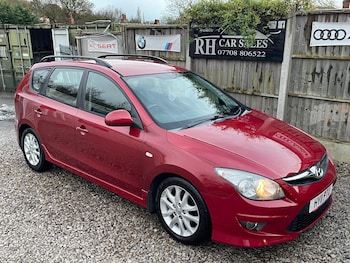 Used Hyundai i30 2011 for sale - 76620424: Photo