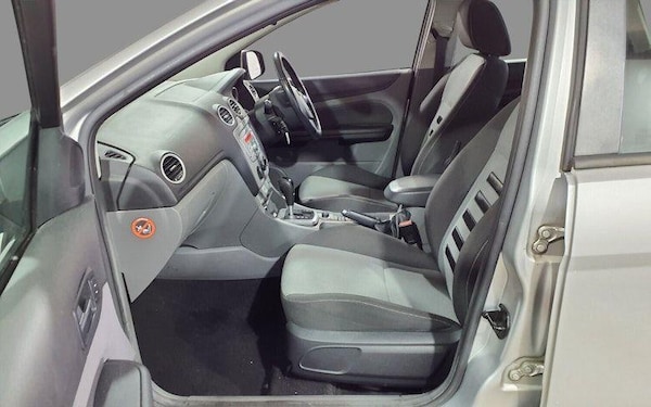 Used Ford Focus 2008 for sale - 76270063: Photo 2