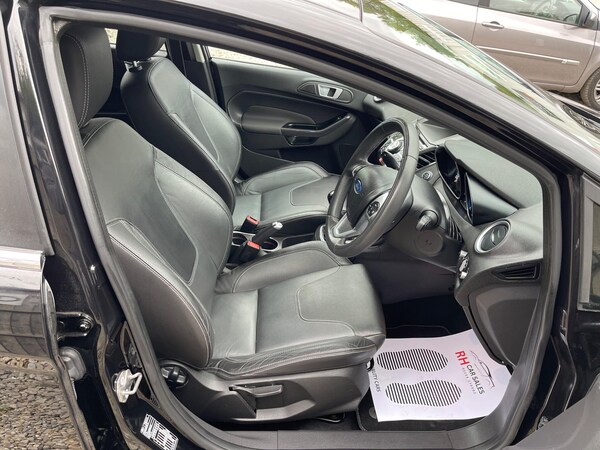 Used Ford Fiesta 2013 for sale - 76094739: Photo 11