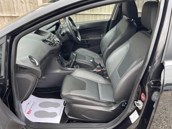 Used Ford Fiesta 2013 for sale - 76094739: Photo 12