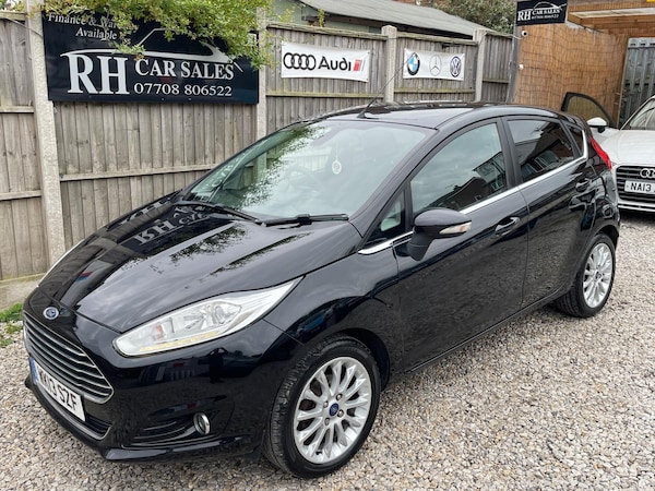 Used Ford Fiesta 2013 for sale - 76094739: Photo 1