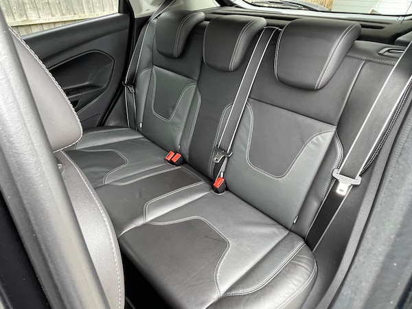 Used Ford Fiesta 2013 for sale - 76094739: Photo 27