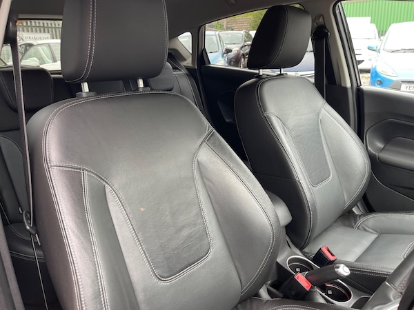 Used Ford Fiesta 2013 for sale - 76094739: Photo 42