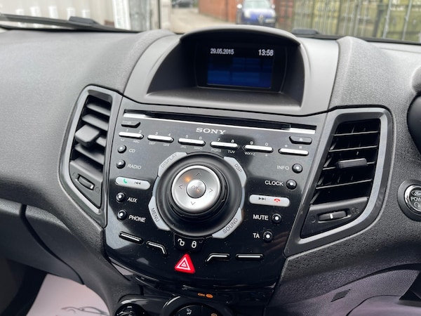 Used Ford Fiesta 2013 for sale - 76094739: Photo 49