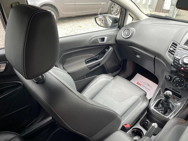 Used Ford Fiesta 2013 for sale - 76094739: Photo 4