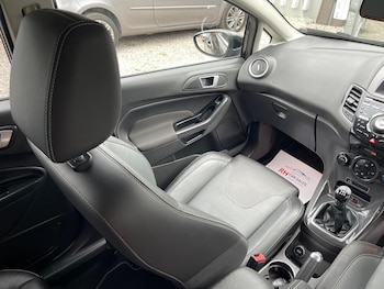 Used Ford Fiesta 2013 for sale - 76094739: Photo 4