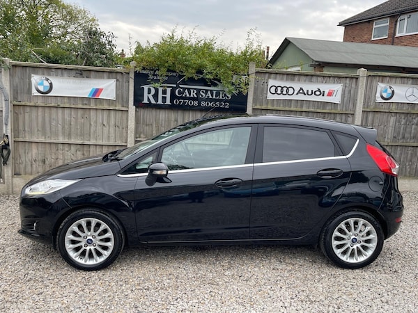 Used Ford Fiesta 2013 for sale - 76094739: Photo 9