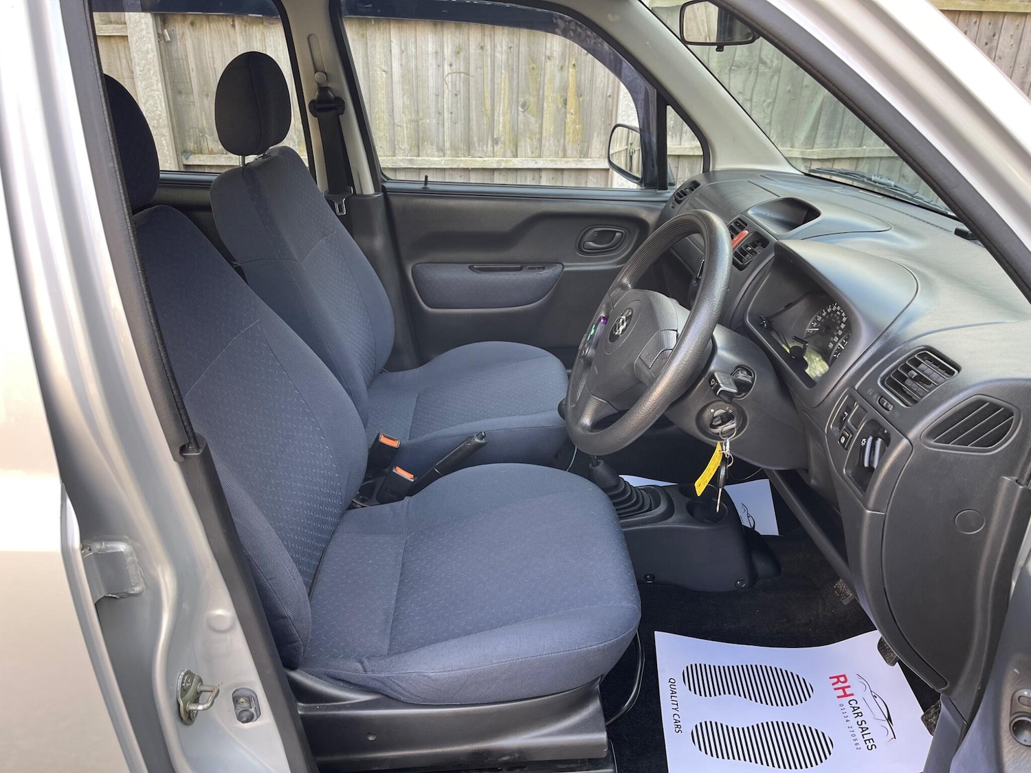 Used Suzuki Wagon R 2004 for sale - 76398868: Photo 3