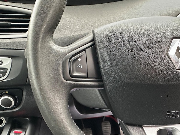 Used Renault Scenic 2010 for sale - 76159177: Photo 23