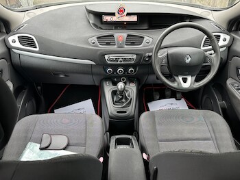 Used Renault Scenic 2010 for sale - 76159177: Photo 4