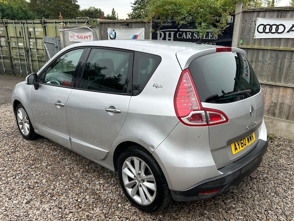 Used Renault Scenic 2010 for sale - 76159177: Photo 6