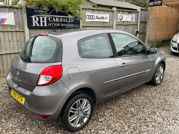 Used Renault Clio 2011 for sale - 76020316: Photo 15