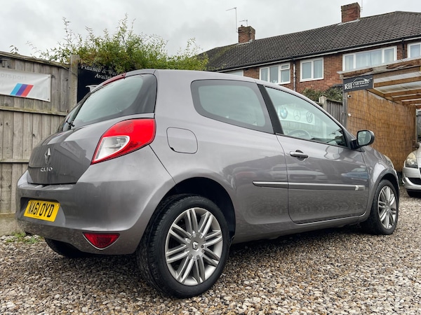 Used Renault Clio 2011 for sale - 76020316: Photo 23