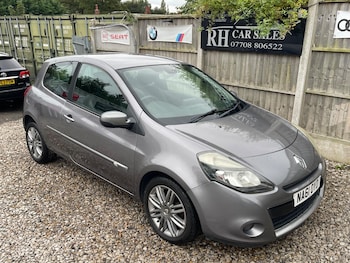 Used Renault Clio 2011 for sale - 76020316: Photo 2