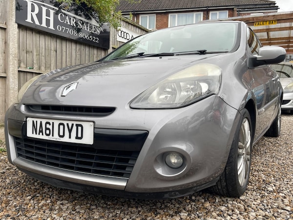 Used Renault Clio 2011 for sale - 76020316: Photo 30