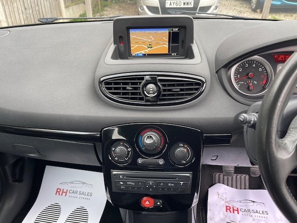 Used Renault Clio 2011 for sale - 76020316: Photo 37