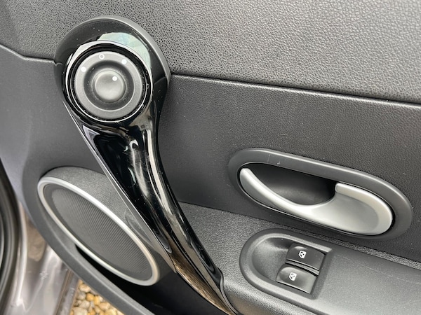 Used Renault Clio 2011 for sale - 76020316: Photo 42