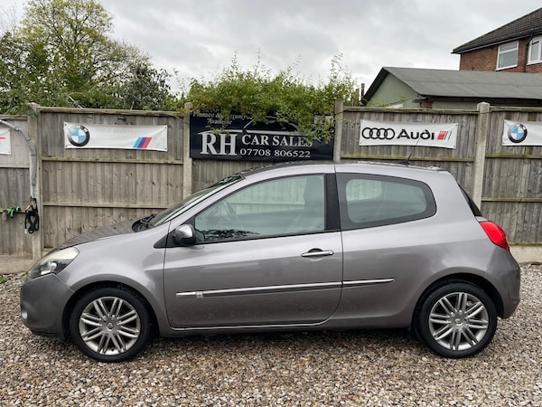 Used Renault Clio 2011 for sale - 76020316: Photo 9