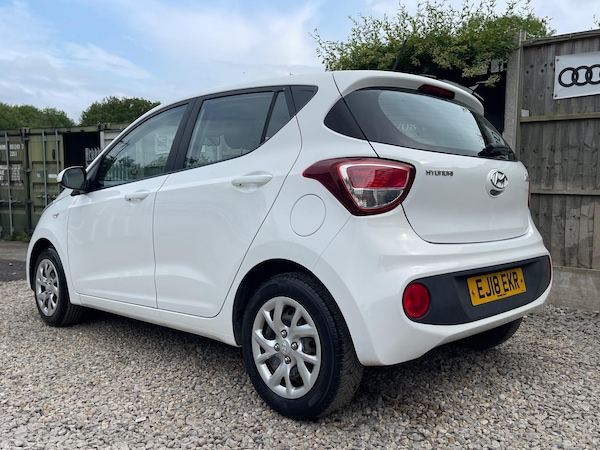Used Hyundai i10 2018 for sale - 76227459: Photo 20