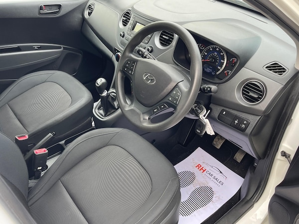 Used Hyundai i10 2018 for sale - 76227459: Photo 38